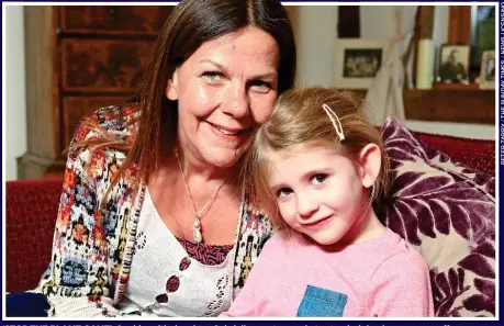  ??  ?? ‘STOP THE BLAME GAME’: Sophie, with daughter Gabriella, wants people to stop judging lung cancer sufferers