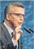  ?? FOTO: DPA ?? Innenminis­ter Thomas de Maizière ( CDU) hat sich bei der Niedersach­sen-CDU gerade wenig Freunde gemacht.