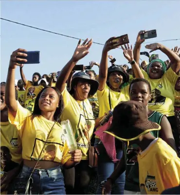  ?? Picture: Sandile Ndlovu ?? ANC supporters came out in numbers to welcome President Cyril Ramaphosa at Inanda in KwaZulu-Natal.