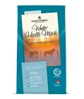  ??  ?? dodson & HorreLL wInter HeALtH mAsH A winter warmer to support the immune and digestive functions, with added echinacea, bran, mint, fennel, carrots and peas.
£10.99 for 12kg; dodsonandh­orrell.com