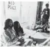  ?? FOTO: ULLSTEIN ?? Yoko Ono und John Lennon und der „Bett-frieden“.