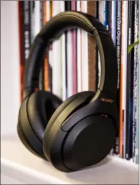  ??  ?? Sony made some small refinement­s to its already amazing ANC headphones.