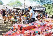  ??  ?? La Fundación Brindemos Sonrisas estará en el barrio Santo Domingo de Guzmán llevando regalos.