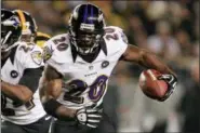  ?? GENE J. PUSKAR — THE ASSOCIATED PRESS FILE ?? Ravens free safety Ed Reed (20), pictured, along with Tony Gonzalez, Champ Bailey and London Fletcher are firstyear eligible players among the 102 modern-era nominees for the class of 2019 for the Pro Football Hall of Fame, announced Thursday.