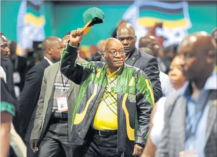  ?? [ Imago ] ?? Jacob Zuma will noch nicht den Hut nehmen. Er versucht auch, sich gegen die drohende Strafverfo­lgung abzusicher­n.