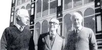  ??  ?? Tony (right) outside the store with brother Paul and dad John Bianchi in earlier days