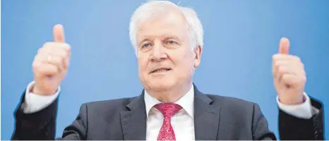  ?? FOTO: DPA ?? Lange blieb Horst Seehofer still in der Affäre um falsch ausgestell­te Asylbesche­ide.