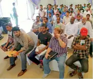  ?? Photo by M. Sajjad ?? immigratio­n officials at Sharjah say the Gdrfa is keen to facilitate the amnesty programme and help people modify their status. —