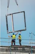  ?? Foto: dpa ?? Am Bau läuft es nach wie vor rund. Mit arbeiter sind heiß begehrt.