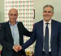  ??  ?? L’ex ministro dell’Interno Marco Minniti ieri a Siena per un’iniziativa a sostegno di Bruno Valentini (Pd)