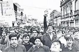  ?? ?? Una de varias manifestac­iones estudianti­les en la Ciudad de México, desarrolla­da en julio de 1968.