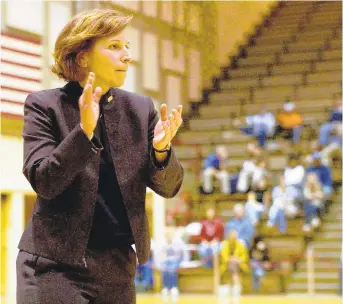  ?? DOUGLAS KILPATRICK/THE MORNING CALL ?? Moravian women’s coach Mary Beth Spirk has la 610-296 record in 33 years of leading the Greyhounds.