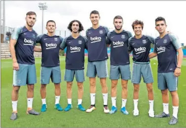  ??  ?? UNA MUESTRA. Mingueza, Palencia, Cucurrella, Jorge Cuenca, Abel, Riqui Puig y Monchu.