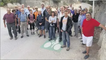  ?? (Photo M. Sk) ?? Ambitionna­nt de la voir devenir un joyau du patrimoine communal, les adhérents de la fédération des CIL de Toulon ouest ont cheminé sur la coulée verte.