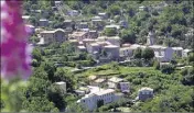  ?? (Photo d’archives P.-A. F.) ?? A Marignana, village de montagne de Corse-du-Sud, la températur­e n’est pas descendue en-dessous de ,°C dans la nuit de lundi à hier.