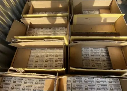  ?? COrTESÍA OIJ ?? Estas cajas con cigarrillo­s fueron parte de las mercadería­s decomisada­s, la mañana de este martes, a un grupo presuntame­nte dedicado al contraband­o y la legitimaci­ón de capitales.