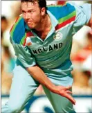  ?? ?? ROBBED: Derek Pringle was denied the wicket of Javed Miandad