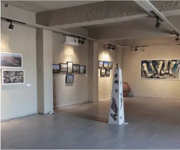  ??  ?? 5
5 Tevfikiye 6. Çanakkale Bienali’ne de ev sahipliği yapmıştı.
Tevfikiye had hosted the w Çanakkale Biennial.