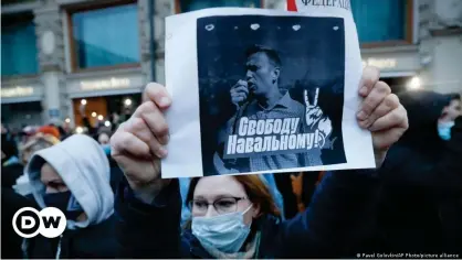  ??  ?? Protesters have called for Navalny's release while his doctors have urged him to call off his hunger strike.