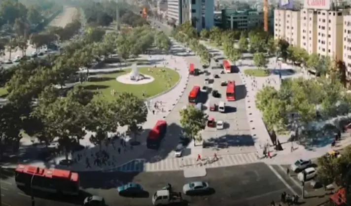  ?? ?? ► En la remodelaci­ón se eliminará la rotonda de la plaza Baquedano y se conectará peatonalme­nte el Parque Forestal con Balmaceda y Bustamante (imagen render).