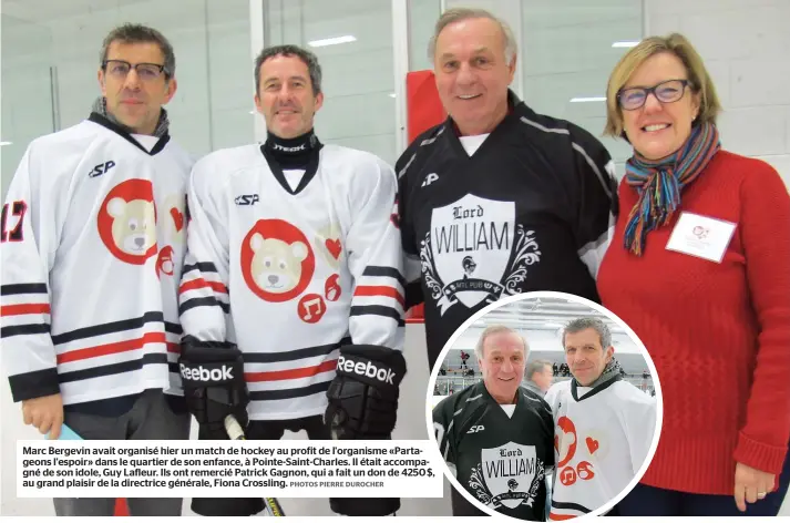  ??  ?? Marc Bergevin avait organisé hier un match de hockey au profit de l'organisme «Partageons l'espoir» dans le quartier de son enfance, à Pointe-Saint-Charles. Il était accompagné de son idole, Guy Lafleur. Ils ont remercié Patrick Gagnon, qui a fait un...