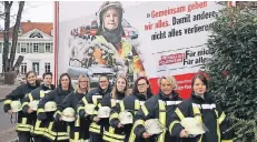  ?? FOTO: FEUERWEHR ?? In Erkrath gibt es schon einige unerschroc­kene Feuerwehrf­rauen – aber es könnten noch deutlich mehr werden, wünschen sich die Aktiven.