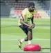  ??  ?? Umtiti