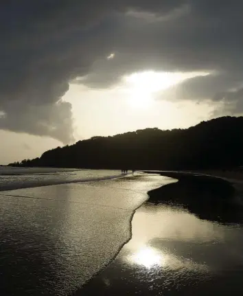  ?? Foto: Thies ?? Und selbst wenn es mal bewölkt ist, bleibt das Licht am Strand zauberhaft.