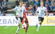  ?? FOTO: DPA ?? Joshua Kimmich (li.) absolviert­e bisher jedes WM-Qualispiel.