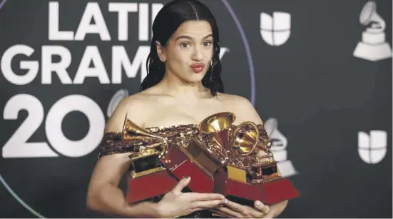  ?? Foto: EFE ?? Rosalía hat einigen Anteil daran, dass die Latin Grammys erstmals nach Europa kommen, sie holt die Preise ohnehin hierher.