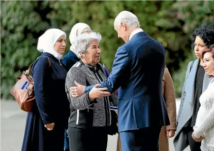  ?? PHOTO: REUTERS ?? United Nations mediator for Syria Staffan de Mistura meets a group of women whose family members have been detained by Syrian authoritie­s or abducted by armed groups, or are simply missing, outside the United Nations office in Geneva during the...