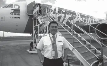  ?? FROM THE WIRES ?? Philippine­s Air Asia CEO Dexter Comendador stressed that what's lacking in the Philippine­s is really infrastruc­ture, saying it already has the talent pool including pilots, cabin crew and maintenanc­e personnel, and the increasing airplanes.