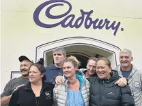  ?? PHOTO: GREGOR RICHARDSON ?? Solid block . . . Cadbury workers Simi Lipine (left), Teresa Gooch, Andy Spek, Karen Gemmell, Campbell McPhee, Bora McLay and Richie McLay vow to stay connected after the Dunedin factory closes.