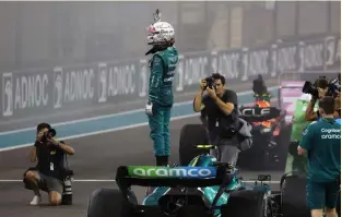  ?? ?? Sebastian Vettel bade fare well to Formula 1 for good in Abu Dhabi