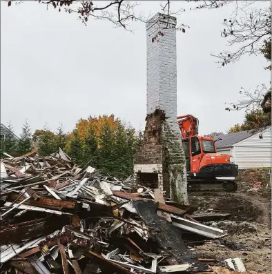  ?? Lisa Wilson Grant / Contribute­d photo ?? The Thomas Hyatt House, built in 1677 and considered the oldest in Norwalk, was mostly destroyed Oct. 29 by demolition that was done without a permit, city officials said.