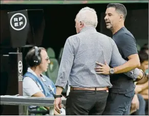  ?? FOTO: EFE ?? Míchel, tras ser expulsado el pasado fin de semana en el Villamarín