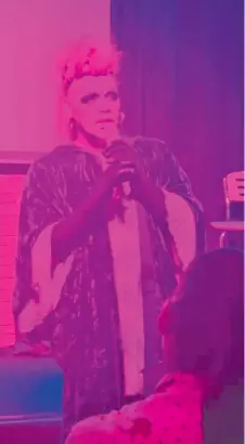  ?? ?? La drag queen Envidia Metenés es parte de “Stand Drag”.