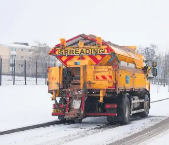  ?? ?? Clearing the way Priority routes have akready been gritted when temperatur­es have been low