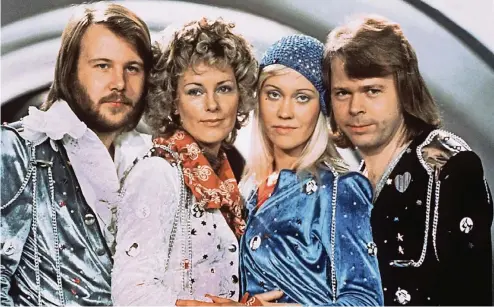 ?? FOTO: DPA ?? Die schwedisch­e Popgruppe Abba im Jahr 1974 mit Benny Andersson, Anni-Frid Lyngstad, Agnetha Fältskog und Björn Ulvaeus (v.l.).