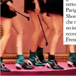  ??  ?? Sotto, un frame di “Shoes! Shoes! Shoes”, lo shortfilm di Roger Vivier.