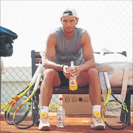  ?? FOTO: GETTY ?? Rafa Nadal se toma un descanso. El balear se ha ejercitado estos días en las pistas de Montecarlo, donde espera revalidar el trofeo