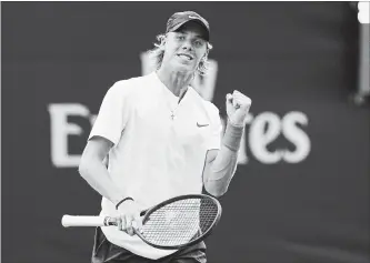  ?? MARK BLINCH THE CANADIAN PRESS ?? Rain briefly stopped Denis Shapovalov’s progress Wednesday, before the 19-year-old won in straight sets.