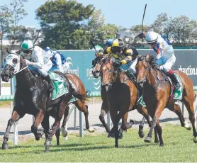  ?? Picture: LAWRENCE PINDER ?? The use of whips in horse racing has become a contentiou­s issue for those involved in the sport and spectators.