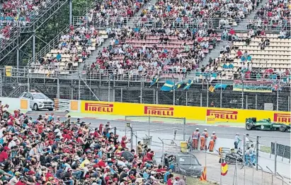  ?? BORCB lonlnnoavl N LBDHOLO ?? Las gradas del trazado de Montmeló volverán a llenarse para ver la F-1 tras dos años de cierre