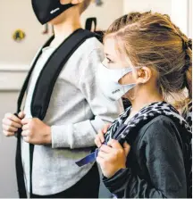  ?? KELLY SIKKEMA PHOTO • UNSPLASH ?? The evidence is clear that masks protect children.