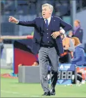  ?? REUTERS ?? ■
Napoli coach Carlo Ancelotti is facing a tough time as there is unrest and friction between players and club management.