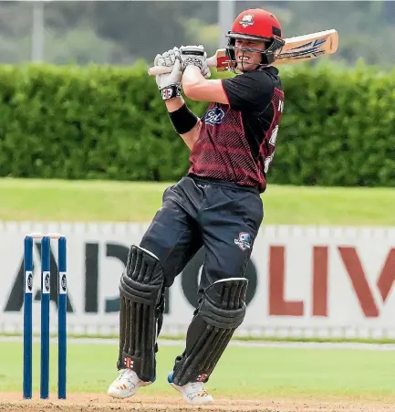  ?? PHOTO: PHOTOSPORT ?? Henry Nicholls notched 122 as Canterbury thumped Northern Districts in the Ford Trophy minor semifinal in Whangarei on Saturday.