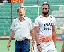  ??  ?? Roelant Oltmans and Sardar Singh.