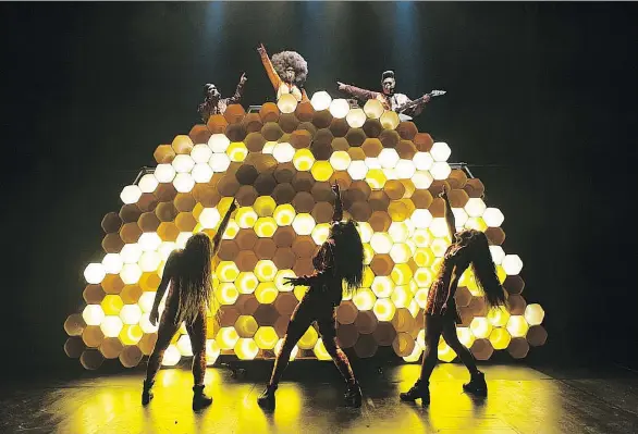  ?? DYLAN EVANS ?? Performers in Hot Brown Honey put the spotlight on the things that affect women every day. The visuals reference pop culture — from art and design to hip hop and politics.