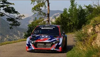  ?? ?? Favori à domicile, Nicolas Ciamin a affûté sa Hyundai i20 N Rally2 mardi du côté d’Entrevaux.